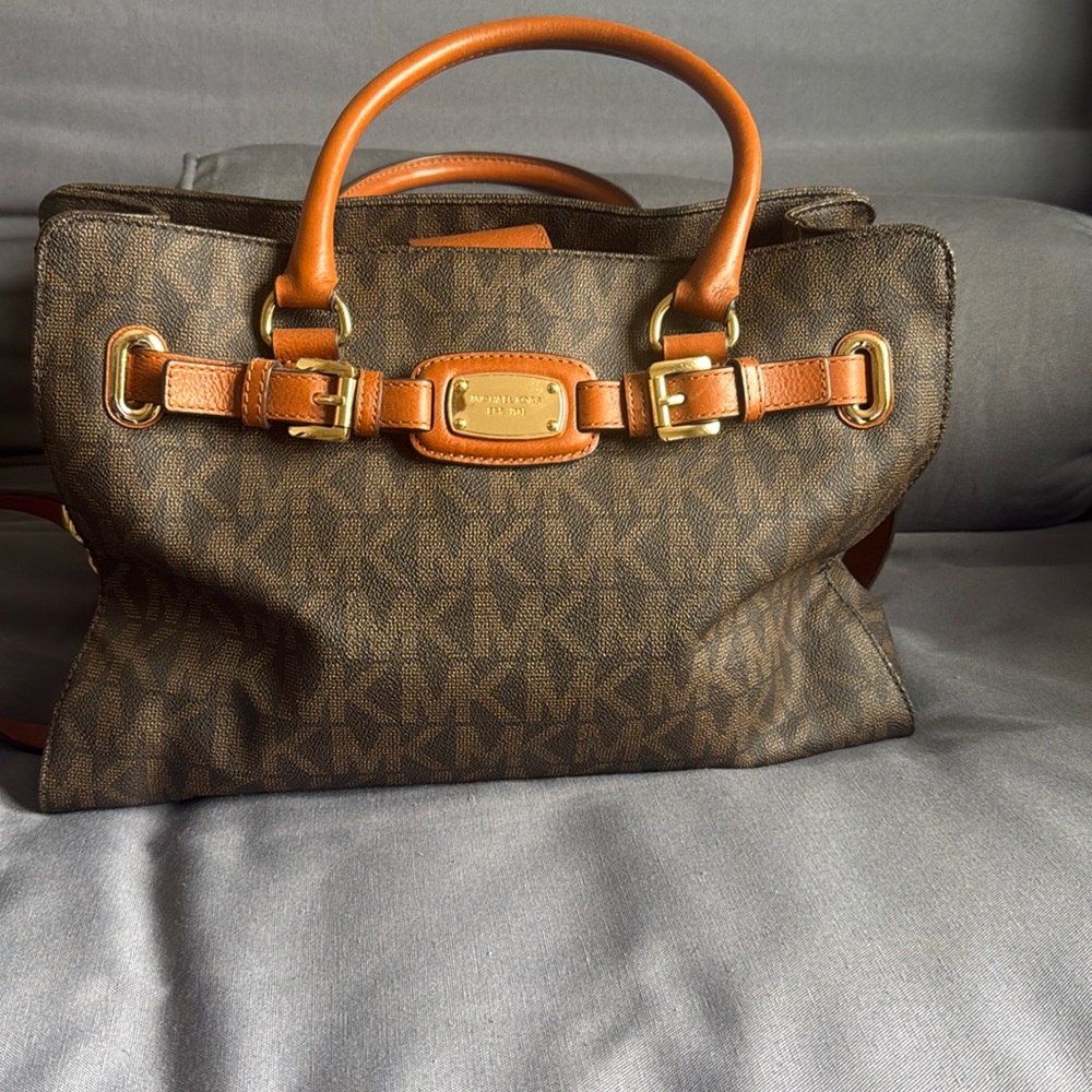 Michael kors large hamilton shoulder bag